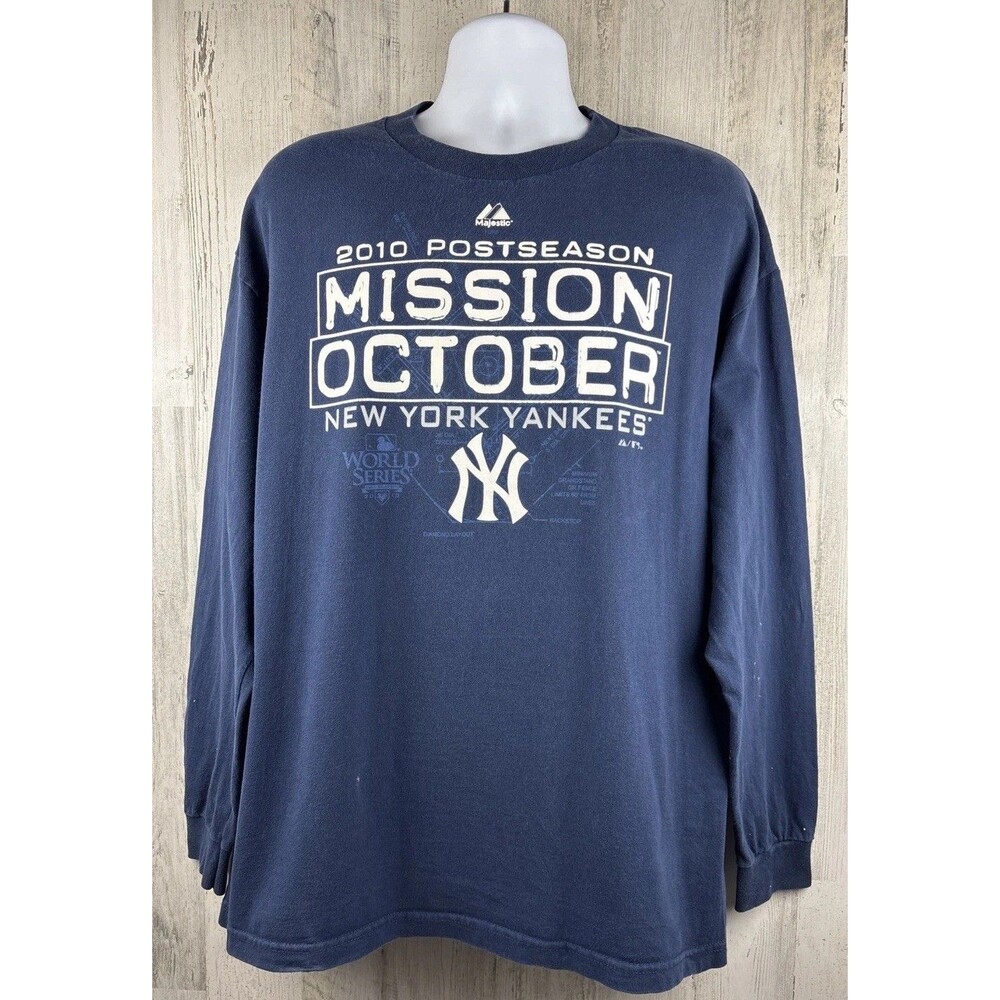 2010 Majestic MLB New York Yankees Mission October Distressed T-Shirt XL (23x30)
